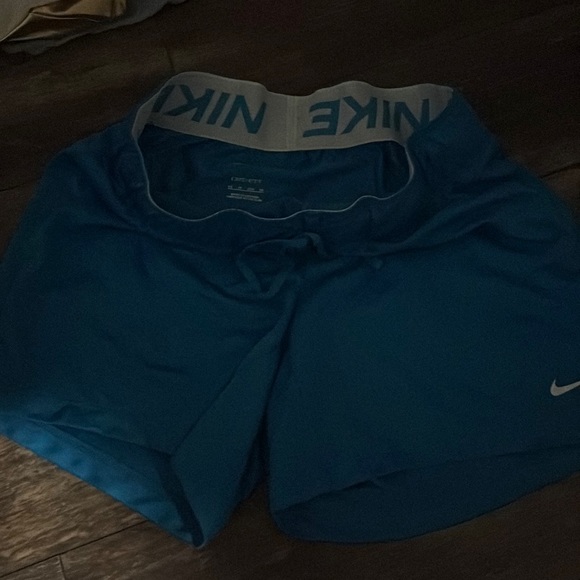 blue nike shorts - Picture 1 of 1